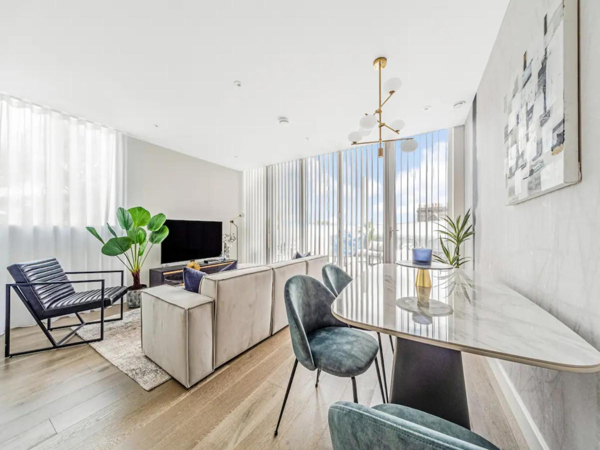 Apartament Pass The Keys Penthouse Oasis In Trendy Fulham Londyn Zewnętrze zdjęcie