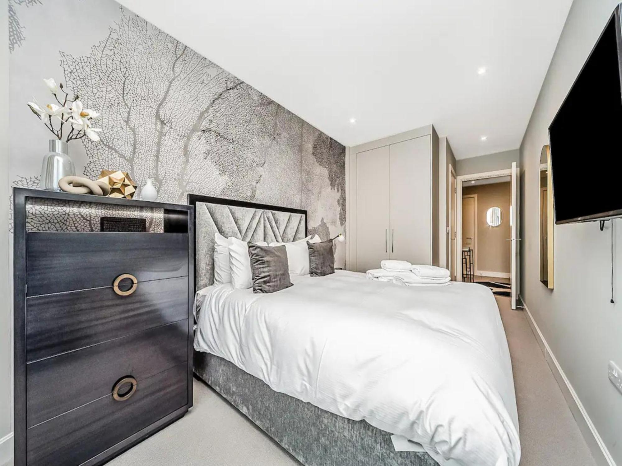 Apartament Pass The Keys Penthouse Oasis In Trendy Fulham Londyn Zewnętrze zdjęcie