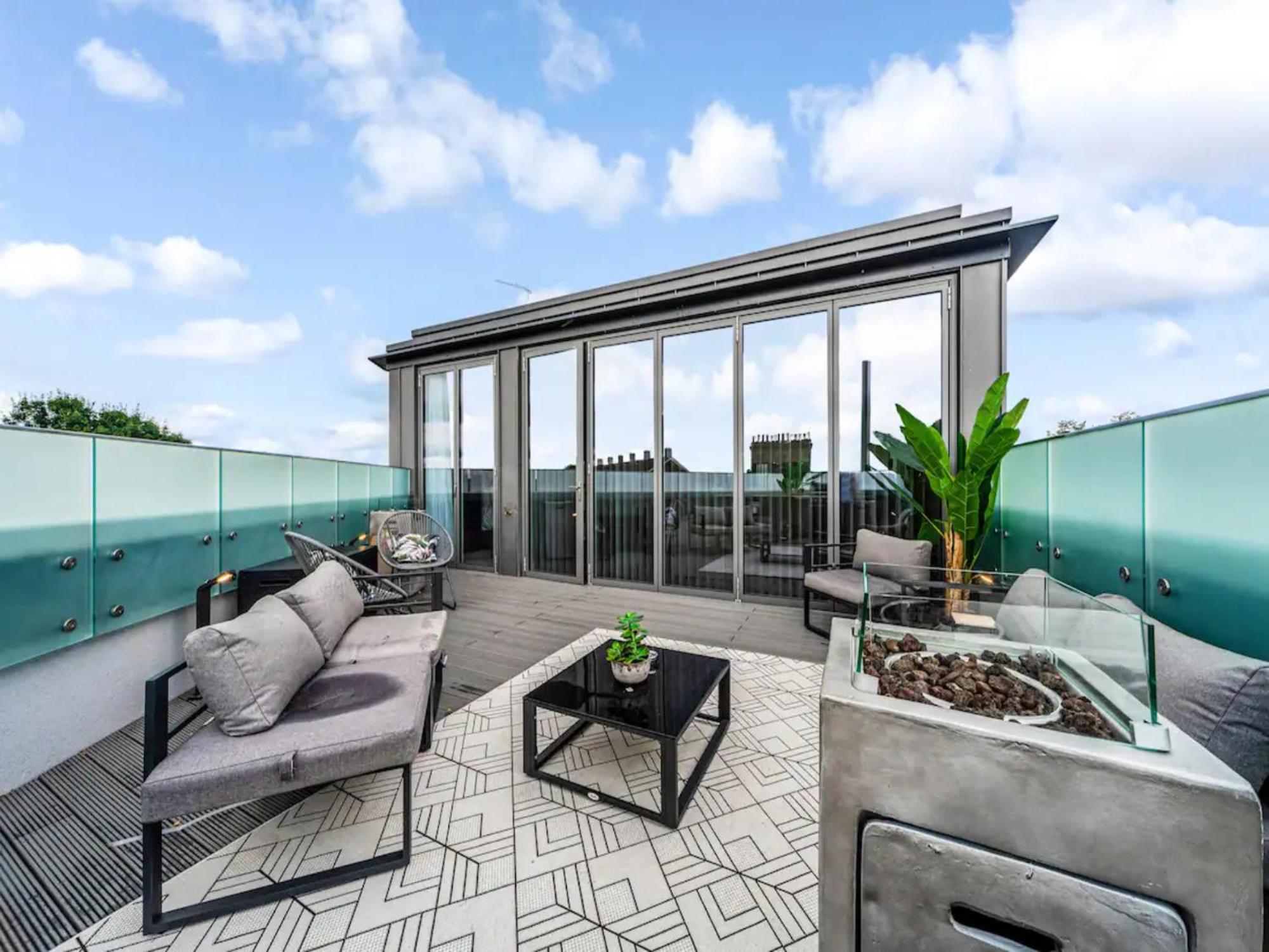 Apartament Pass The Keys Penthouse Oasis In Trendy Fulham Londyn Zewnętrze zdjęcie